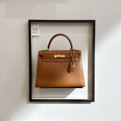 Hermes Vintage Kelly 28 Gold Courchevel Leather GHW