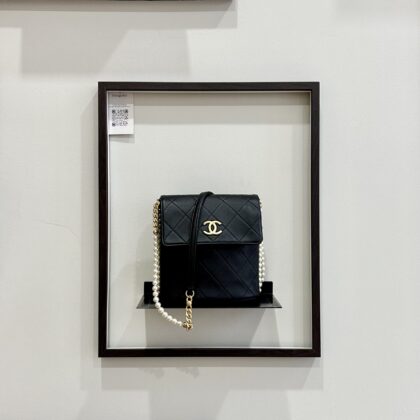 Chanel Pearl Chain North-South Flap Black Calfskin GHW