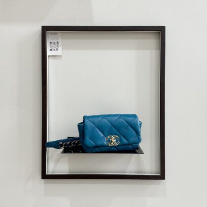 Chanel C19 17cm Belt Bag Turquoise Green Lambskin GHW