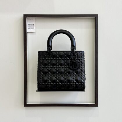 Dior Medium Diamond Motif Black Calfskin Matte Black Hardware