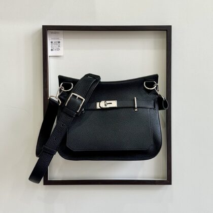 Hermes Jypsiere 31 Noir Clemence PHW