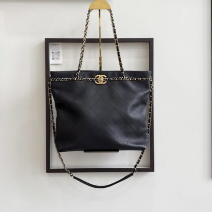 Chanel Chain Tote Black Calfskin GHW