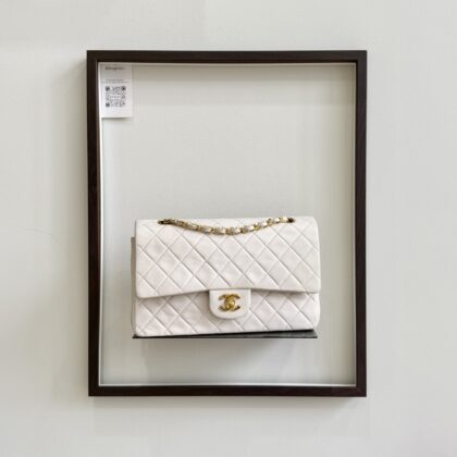 Chanel Vintage Medium CF White Caviar GHW 24K GHW