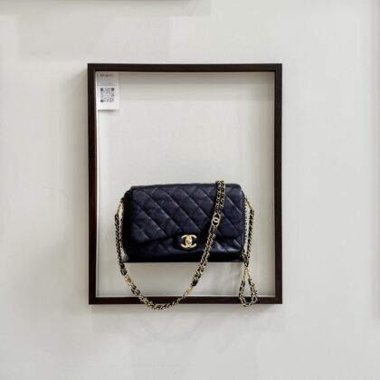 Chanel CC Chainaround Navy Caviar GHW