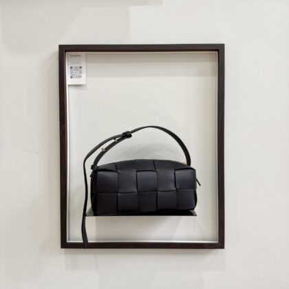 BV Small Brick Casette 22cm Black Intrecciato GHW