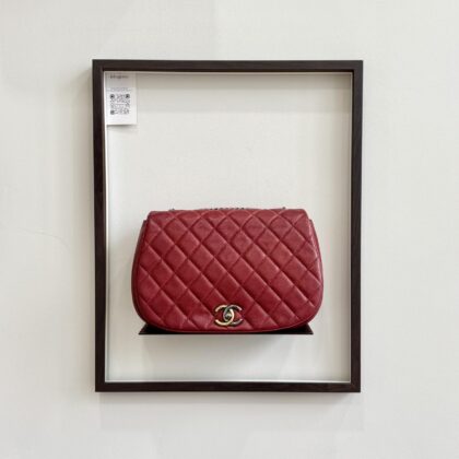 Chanel Quilted Shoulder Bag Red Caviar Bi-Color Hardware
