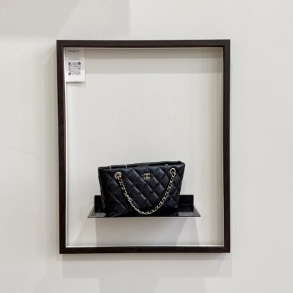 Chanel Mini Clutch On Chain Black Caviar LGHW