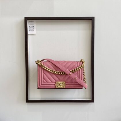 Chanel Old Medium Chevron Pink Caviar GHW