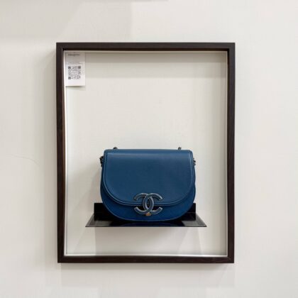 Chanel Coco Curve Flap Blue Calfskin Aged GHW