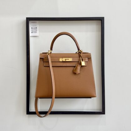 Hermes Kelly 28 Gold Epsom GHW