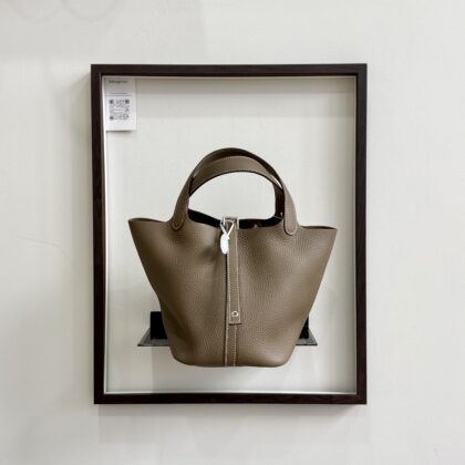 Hermes Picotin 18 Etoupe Clemence PHW