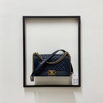 Chanel Old Medium Boy Navy Blue Caviar GHW