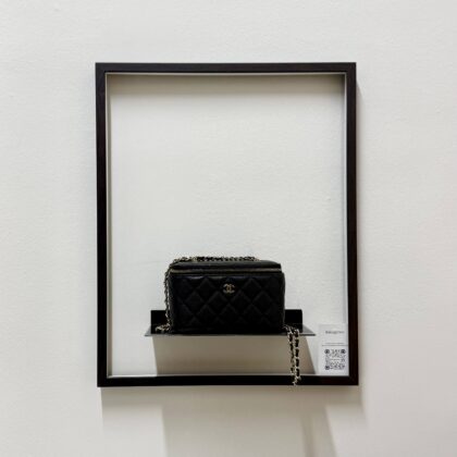 Chanel Vanity Case Black Caviar GHW