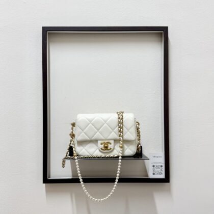 Chanel 21K Perfect Mini Flap White Lambskin GHW